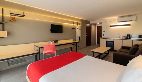 Habitación superior, 1 cama de matrimonio con sofá cama