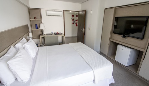Suite Junior com Varanda Lateral