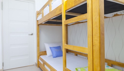 (Foreigners Only) Shared Dormitory, Women only (4 person)