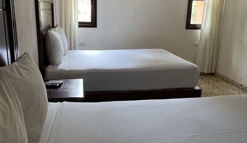Villa familiar, frigorífico y microondas, vistas al jardín