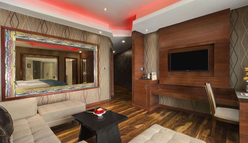 Suite Royal, 1 cama de matrimonio grande, no fumadores, vistas al lago