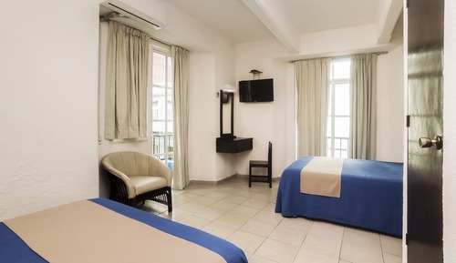 Habitación estándar doble, 2 camas dobles