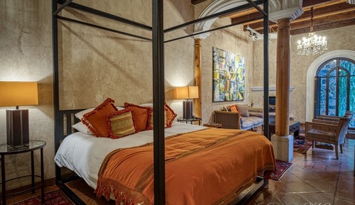 7 Suite Santa Rosa