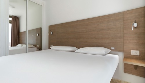 Classic Two Bedroom Apartment with Balcony and Sea View  2 Adults