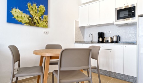 Classic One Bedroom Apartment with Balcony and Limited Sea View 2 Adults+2 Children