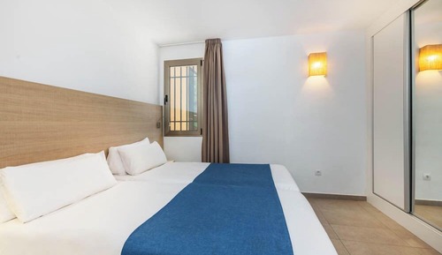 Classic One Bedroom Apartment Small Terrace- Buganvilla 1 Adult +18 years