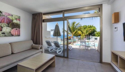 Classic 1 bedroom apt balcony-Buganvilla-1 adult +18 years