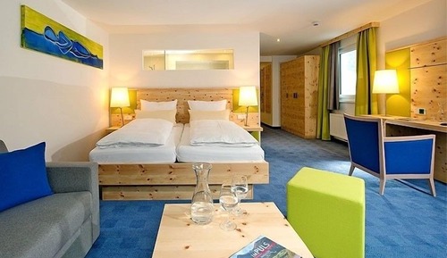 Estudio, 1 cama de matrimonio, junto a la montaña