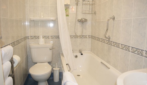 Habitación con 2 camas individuales