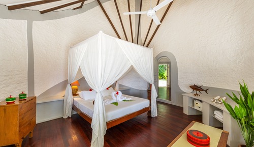 Deluxe Family Villa with Private Beach