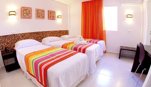 Habitación triple (Suite Triplo - Laranja)
