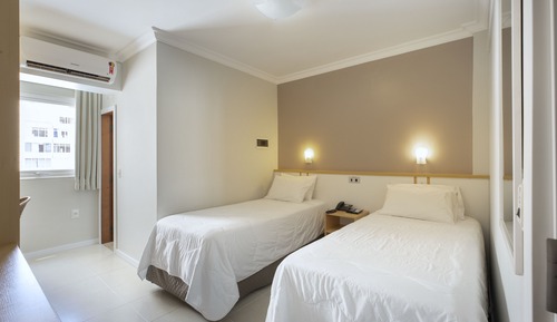 Habitación estándar con 2 camas individuales
