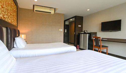 Habitación superior con 1 cama doble o 2 individuales