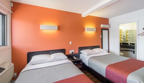 Habitación estándar, 2 camas dobles, no fumadores, frigorífico y microondas