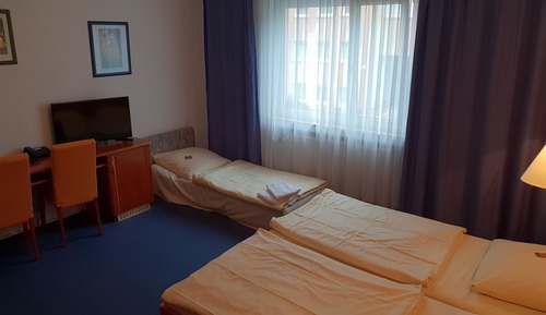 Habitación doble, baño privado (mit Zustellbett)