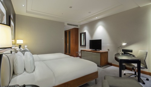 Habitación básica con 2 camas individuales