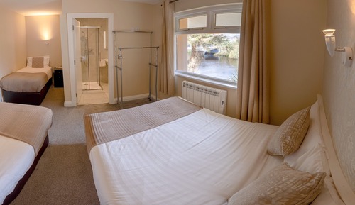 Habitación cuádruple básica