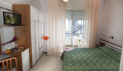 Habitación cuádruple, vistas al mar