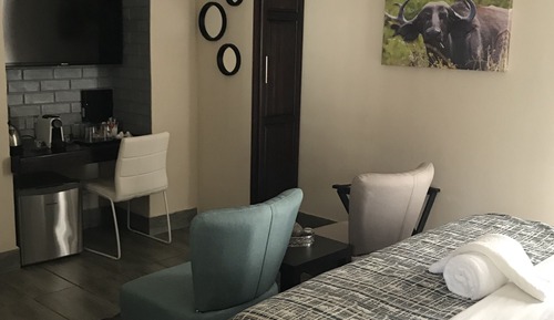 Habitación estándar con 1 cama doble o 2 individuales