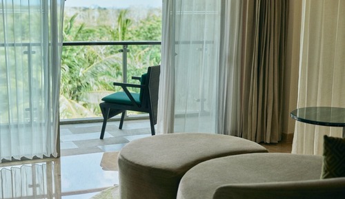 Suite, 2 habitaciones, vistas al complejo turístico (2BR Resort View Suite)