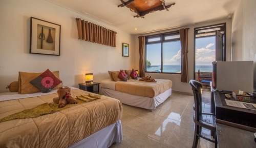Triple Deluxe Room