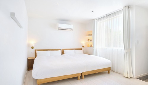 Habitación estándar con 2 camas individuales, no fumadores (Hollywood 1F)
