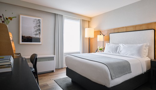 Habitación estándar, 1 cama de matrimonio, vistas a la ciudad (Classic Queen)