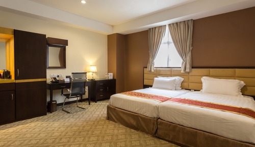 Deluxe Hollywood Room