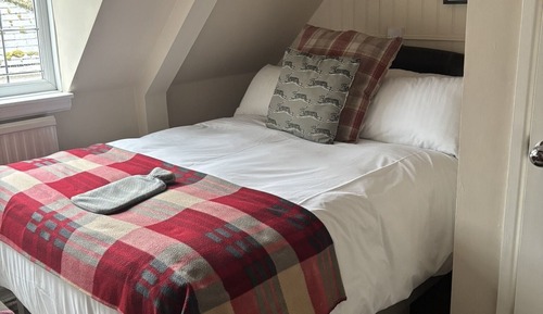 Habitación Confort doble, baño privado (Small Double)