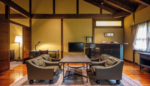 Villa (For 4 people)
