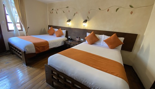 Habitación estándar con 1 cama doble o 2 individuales