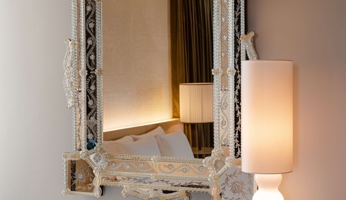 Suite junior, 1 cama de matrimonio grande (Murano Junior Suite w/ Canal View)