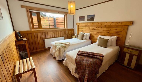 Habitación básica con 1 cama doble o 2 individuales