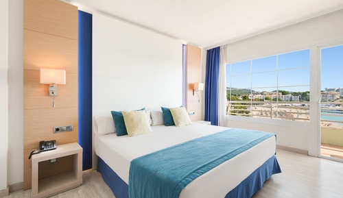 Suite superior, balcón, vistas al mar (3 adults)