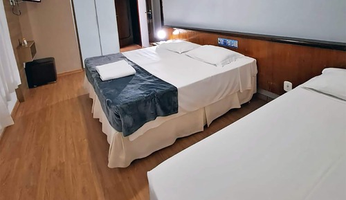 Habitación triple superior, varias camas (Uma Cama Casal e Uma Cama de Solteiro)