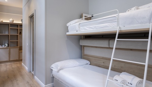 Habitación cuádruple estándar