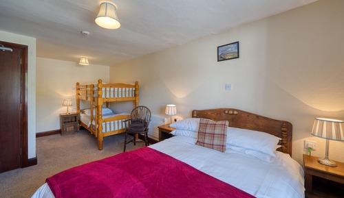 Suite superior, baño privado (Village View)