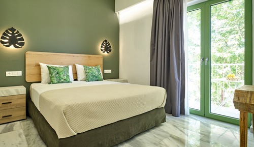Habitación estándar doble, 1 cama doble con sofá cama, vistas al mar