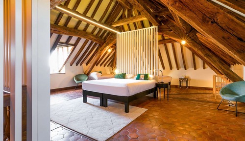 Habitación superior, varias camas