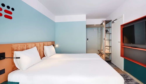 Habitación estándar, 1 cama de matrimonio con sofá cama