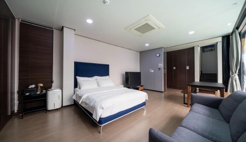 Room (STAY 1 (Whirlpool Spa Duplex))