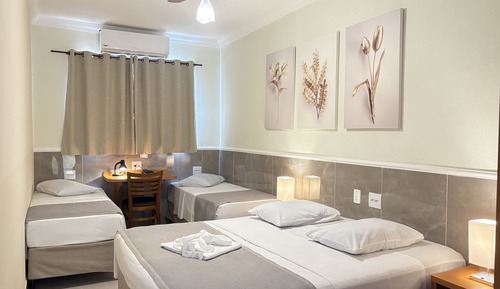 Habitación cuádruple estándar