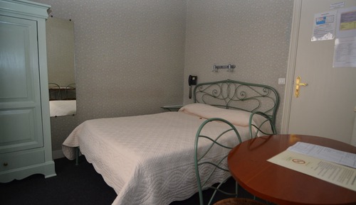 Habitación Doble con ducha y WC privados