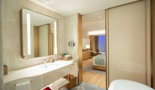 Habitación Deluxe, 1 cama de matrimonio grande (Courtyard)