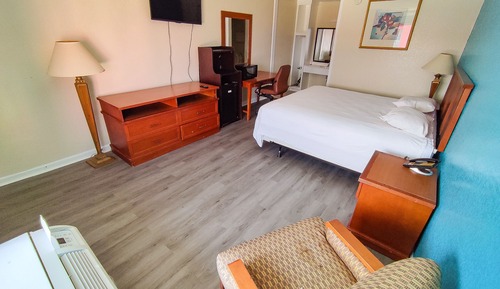 Habitación tradicional, 1 cama de matrimonio, fumadores, frigorífico y microondas
