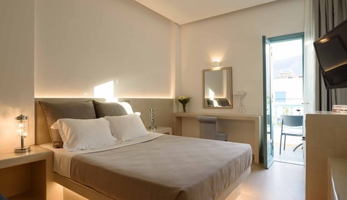 Habitación superior con 1 cama doble o 2 individuales