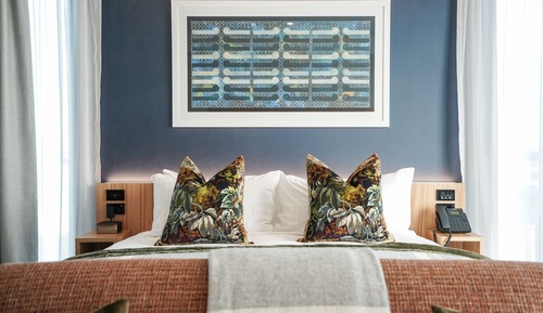 Habitación ejecutiva, 1 cama de matrimonio grande, balcón, vistas a la ciudad