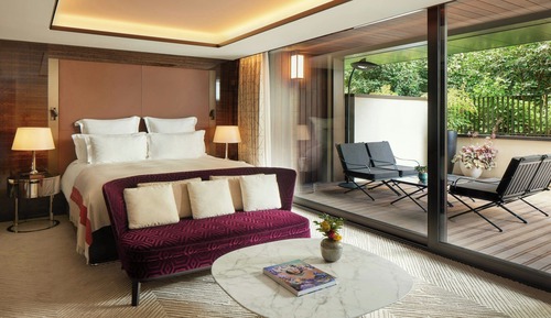 Suite junior, terraza, vistas al jardín