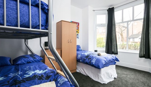 Habitación familiar, varias camas