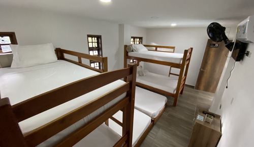 Habitación familiar, varias camas